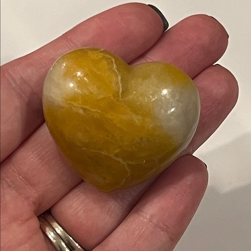 Golden Healer Quartz Puffy Heart-Shaped Natural Gemstone